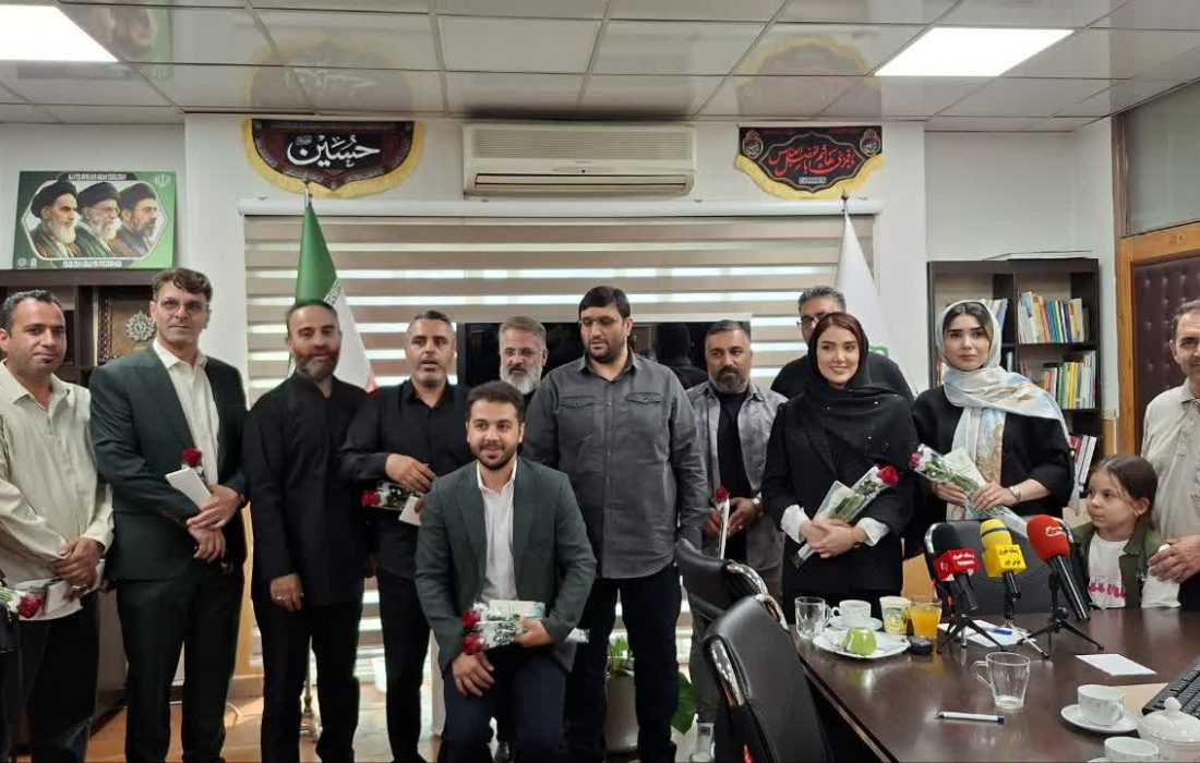 تقدیر شهردار منطقه ۱۵ از مجمع رسانه‌های محلی این منطقه به مناسبت روز خبرنگار