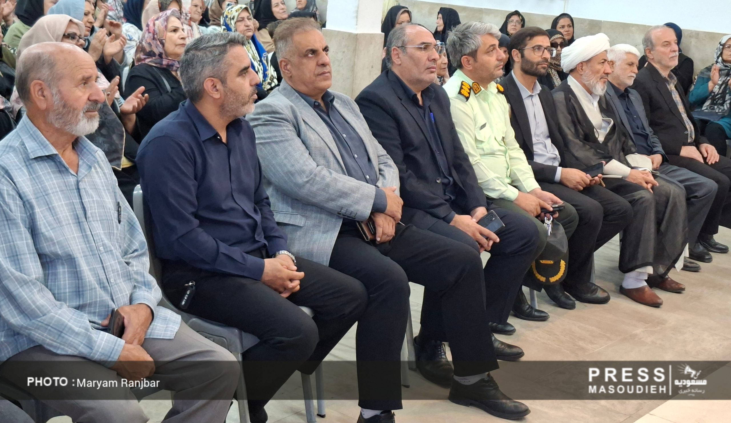 دورهمی پیشکسوتان محله والفجر به مناسبت روز جهانی سالمند